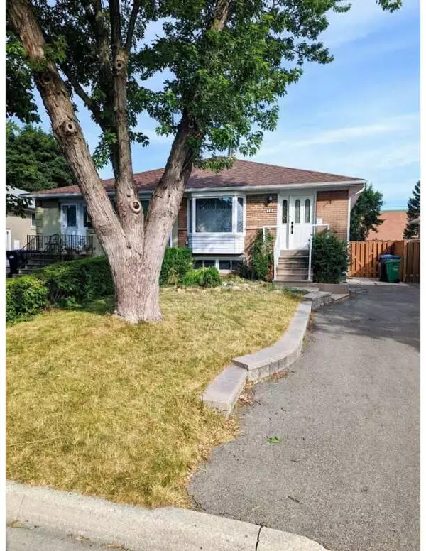 70 Sanford CRES, Brampton, ON L6X 2C3