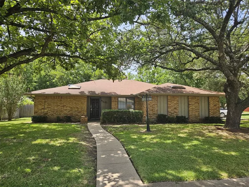 830 Bordner Drive, Lancaster, TX 75146