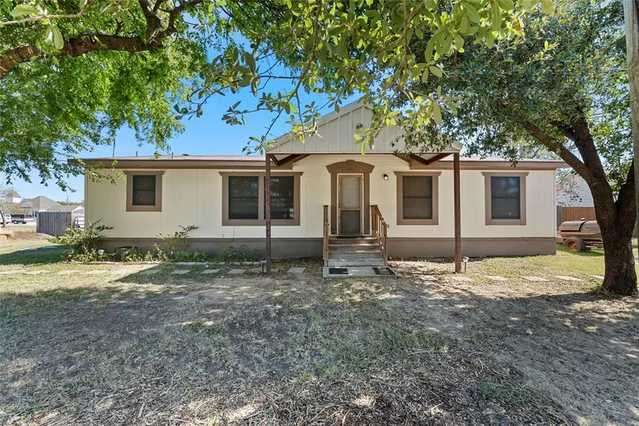 201 S Richards, Aquilla, TX 76622