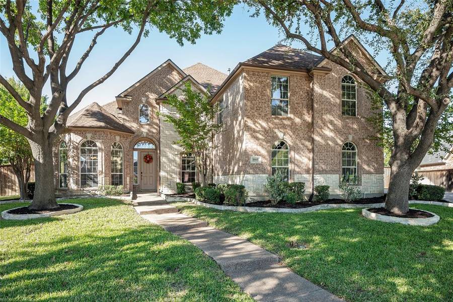 1668 Thomas Lane, Carrollton, TX 75010