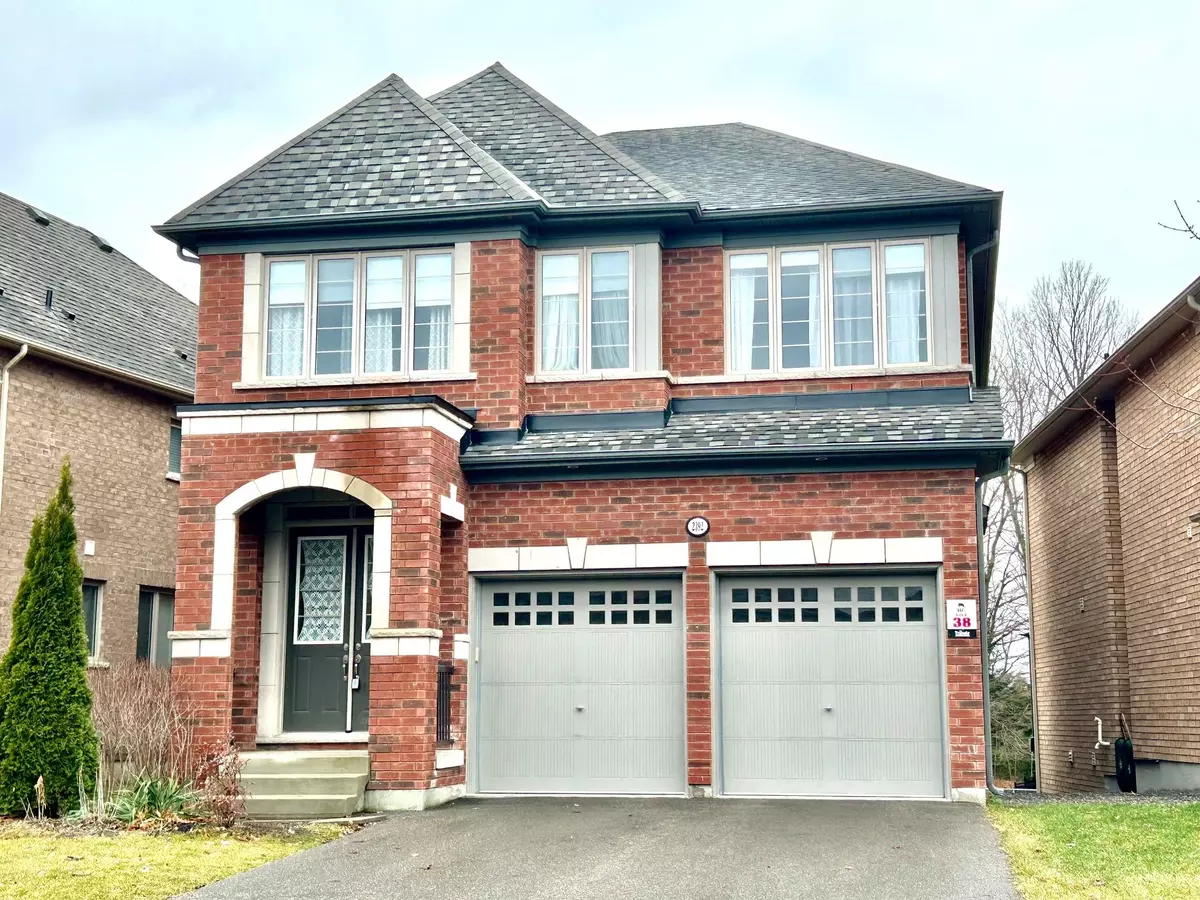 Oshawa, ON L1L 0L9,2392 Dress Circle CRES