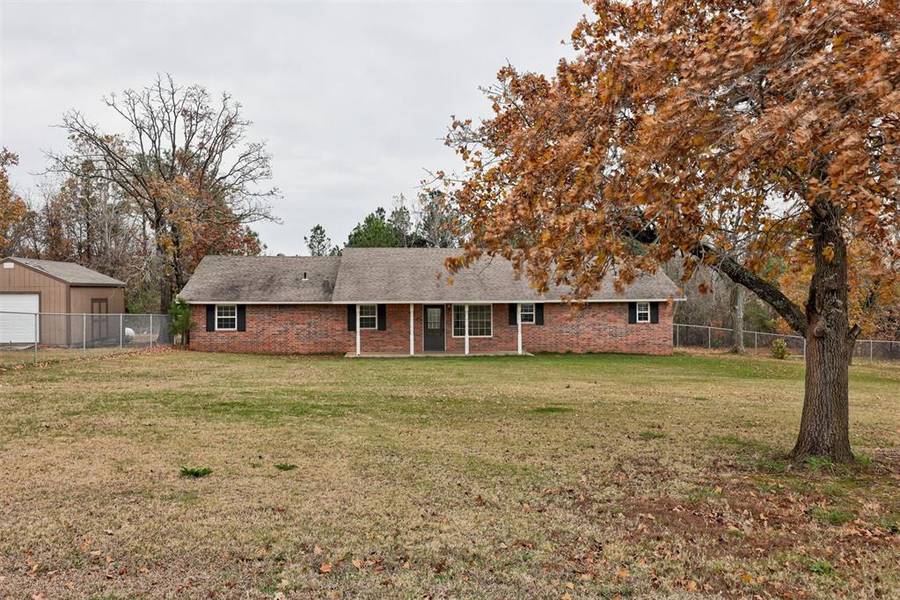 30609 Clearpond Road, Shawnee, OK 74801