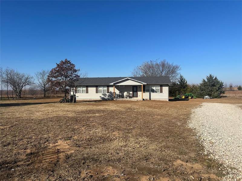 25352 N County Road 3162, Elmore City, OK 73433