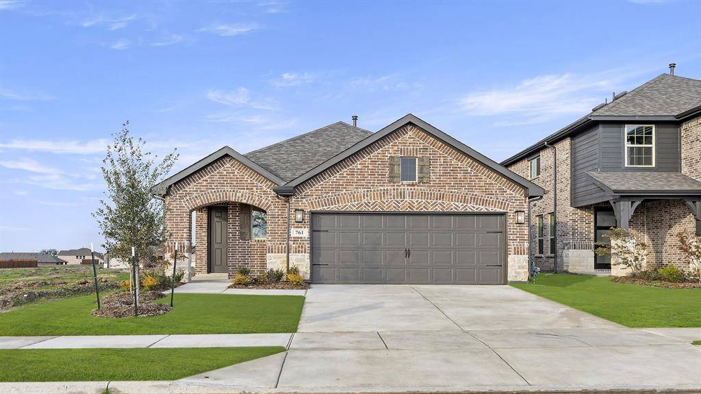 761 Hidden Feather Drive, Lavon, TX 75166