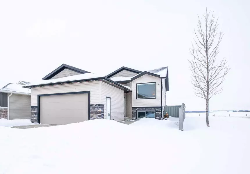 6934 115B ST, Grande Prairie, AB T8W 0J1