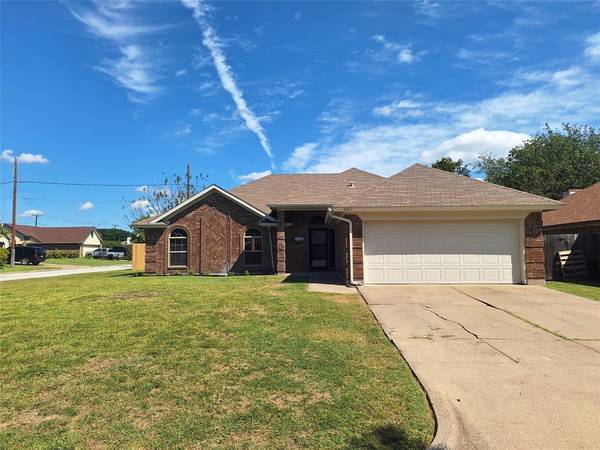 6201 Declaration Drive, Arlington, TX 76002