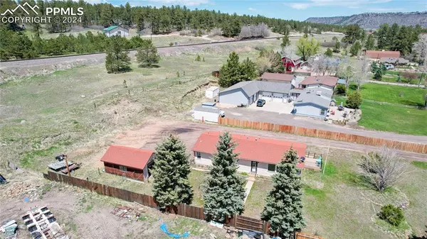 Larkspur, CO 80118,9485 Spruce Mountain RD