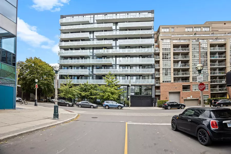 25 Stafford ST #613, Toronto C01, ON M5V 2S2