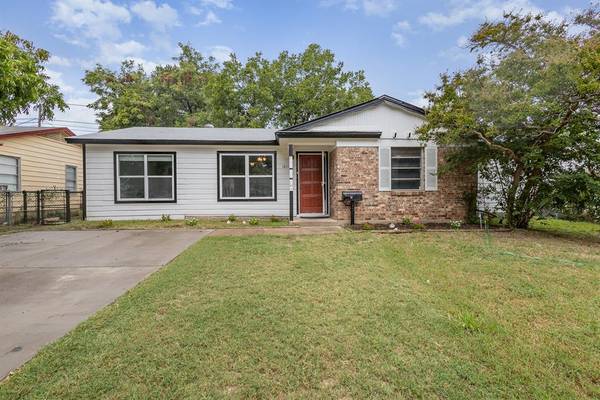 1811 Dennis Street,  Irving,  TX 75062