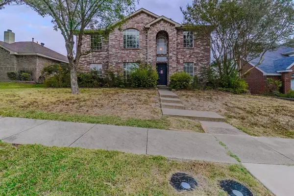 717 Tealwood Drive,  Mesquite,  TX 75181