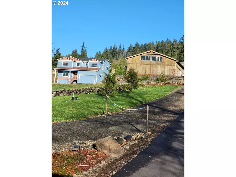 216 GORE RD, Kalama, WA 98625