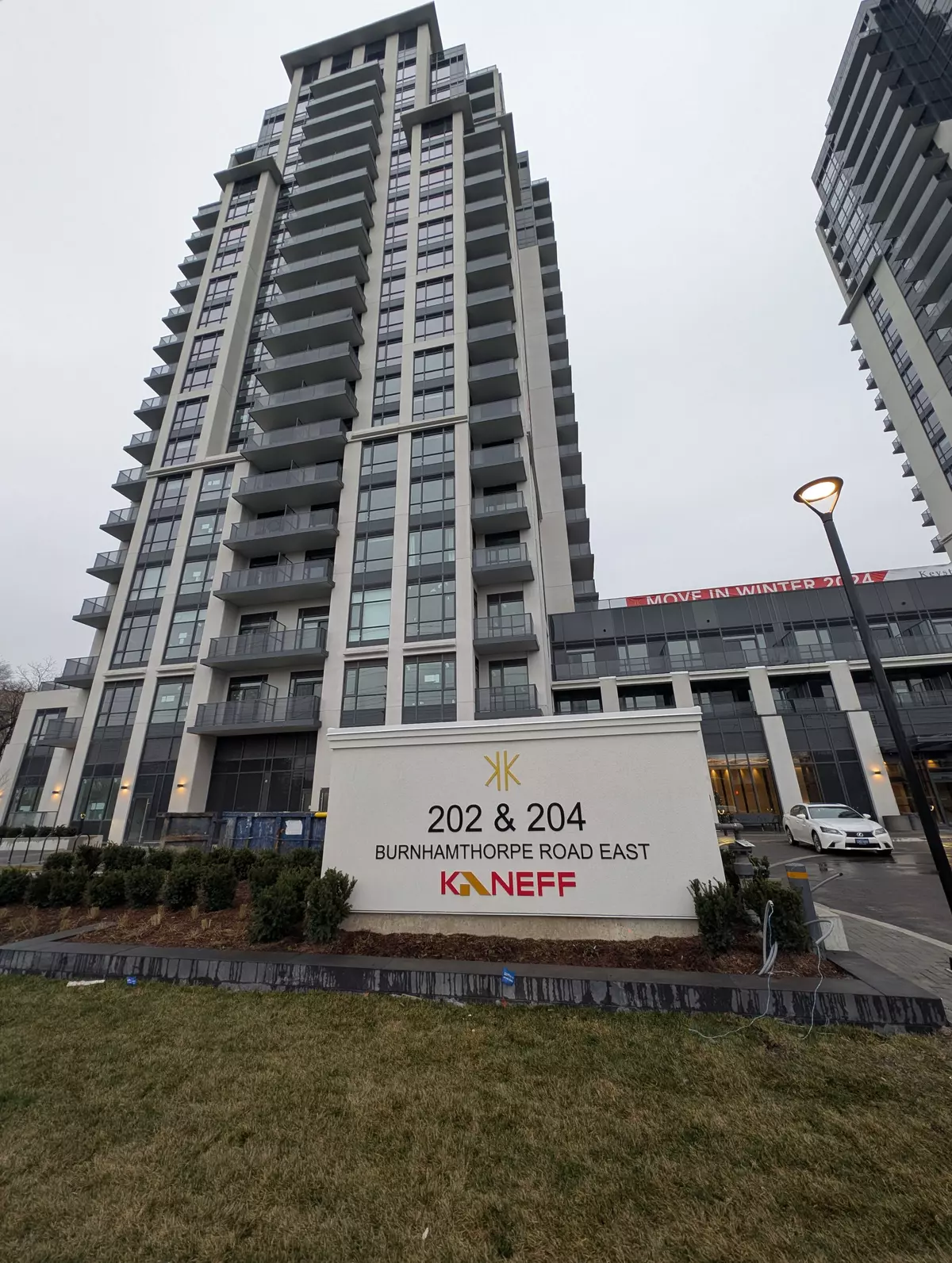 Mississauga, ON L5A 4L4,204 Burnhamthorpe RD E #1303