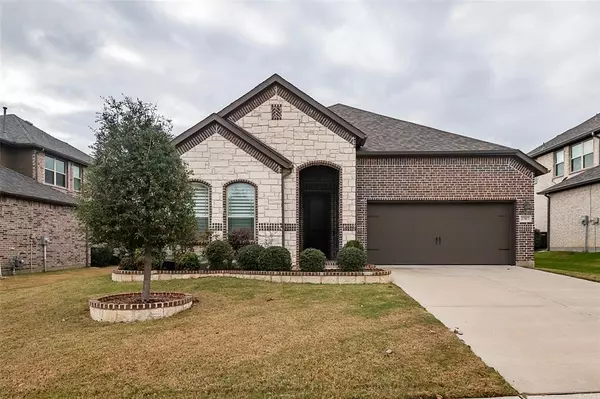 2707 Grainger Drive, Mansfield, TX 76063