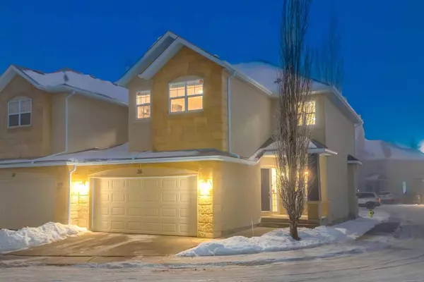 Calgary, AB T3H5P8,39 Strathlea Common SW #38