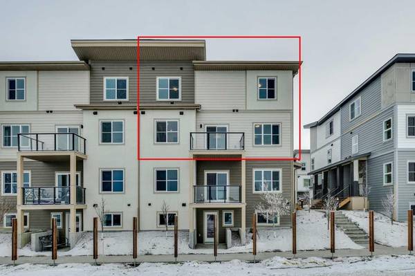 Calgary, AB T3H3V8,2117 81 ST Southwest #88