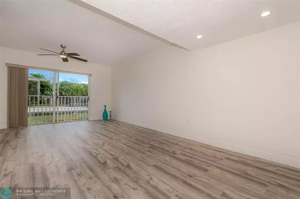 Weston, FL 33326,126 RIVIERA