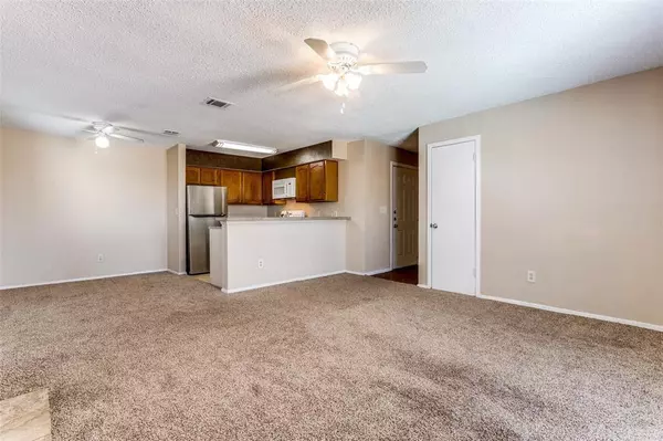 Dallas, TX 75234,3022 Forest Lane #218