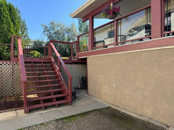 Peace River, AB T8S 1B4,7105 99 ST