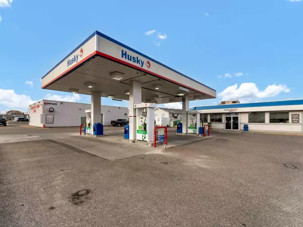 1276 Strachan RD Southeast, Medicine Hat, AB T1B4A8