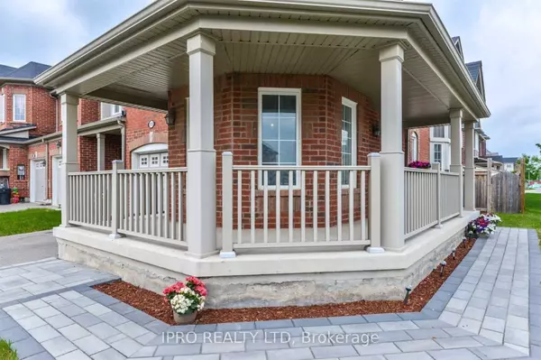 Milton, ON L9T 8H4,1039 Diefenbaker ST #Upper