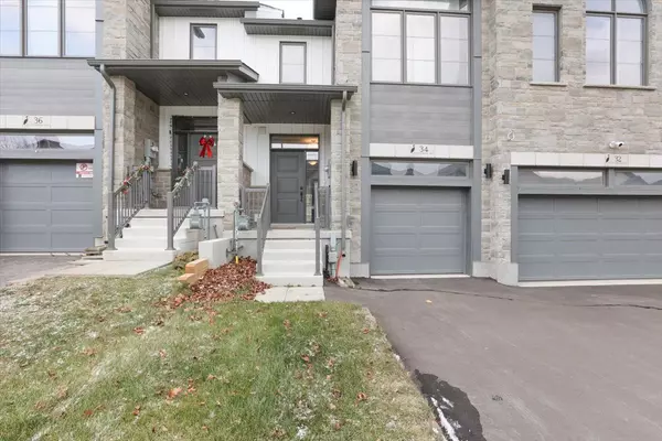 Cambridge, ON N2B 1L3,34 Queensbrook CRES