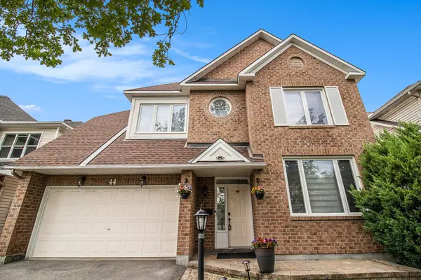 Barrhaven, ON K2G 6G4,44 STONEPOINTE AVE