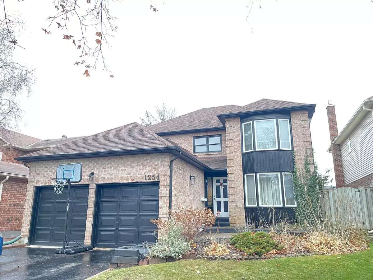 Pickering, ON L1X 1A5,1254 Maple Ridge DR