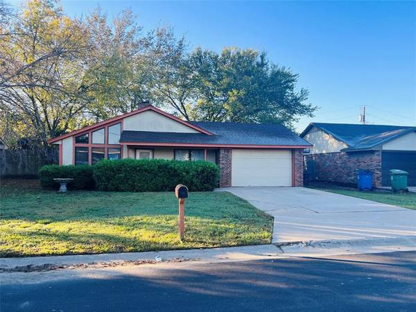 1602 Brook Glen Drive, Sanger, TX 76266