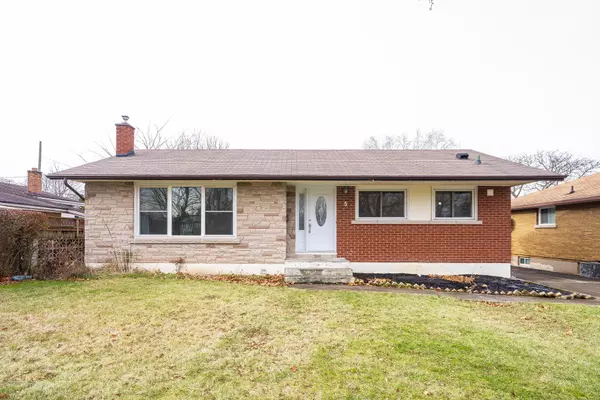 5 Clearview HTS, St. Catharines, ON L2T 2W2