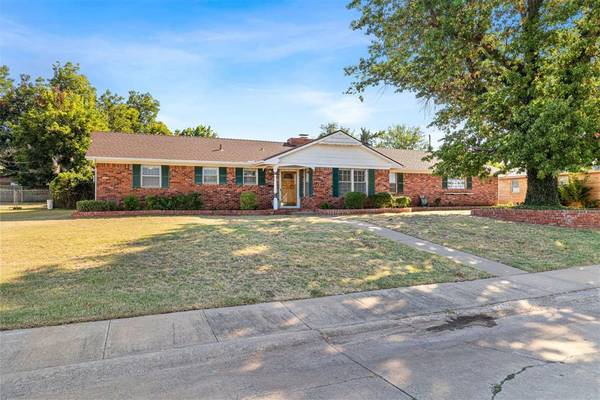 613 W Matthews Street, El Reno, OK 73036