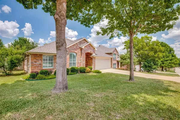 Hurst, TX 76053,913 Ascension Drive