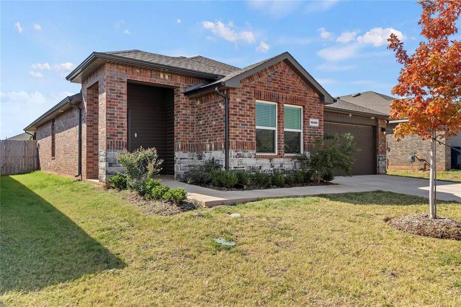 10408 SW 41st Place, Mustang, OK 73064