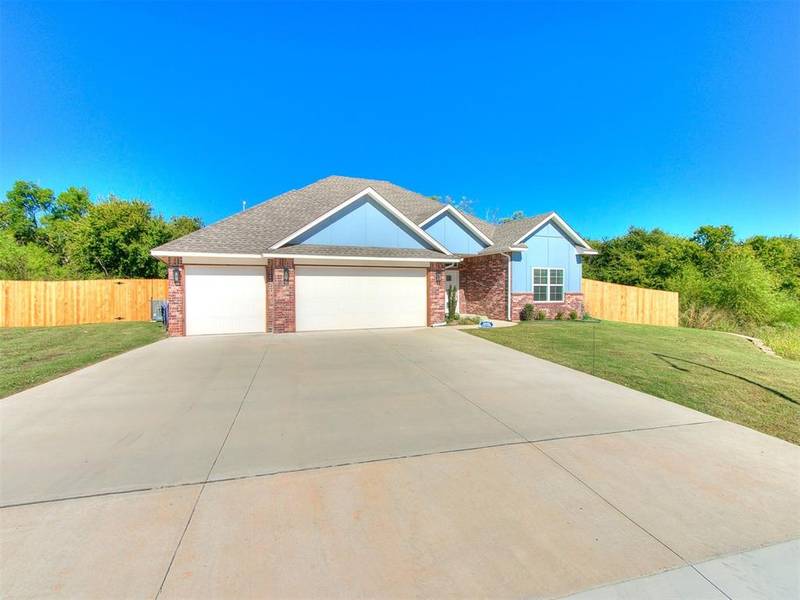 729 SE 37 Street, Newcastle, OK 73065