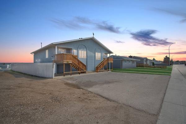 221 Sitka DR, Fort Mcmurray, AB T9H 3C1