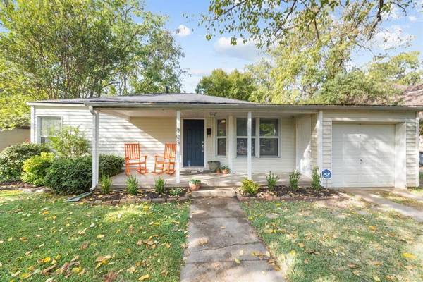 805 Northwood Road, Fort Worth, TX 76107