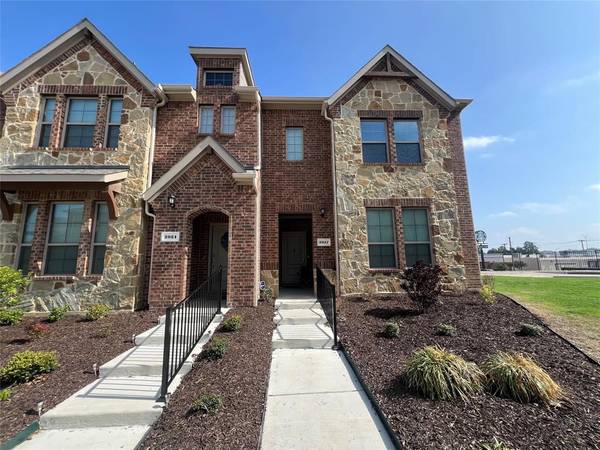 2017 Crooked Bow Drive, Mesquite, TX 75149