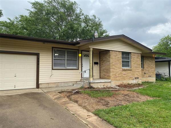 Hurst, TX 76053,620 Willow Street