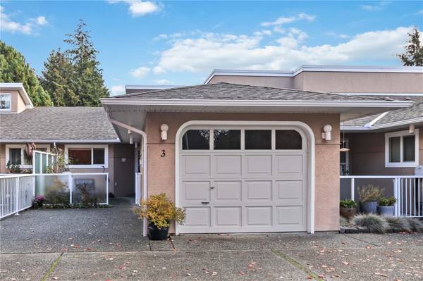 Colwood, BC V9B 5P8,3049 Brittany Dr #3