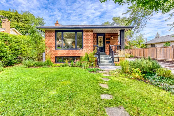 Oakville, ON L6H 2A4,1306 Napier CRES