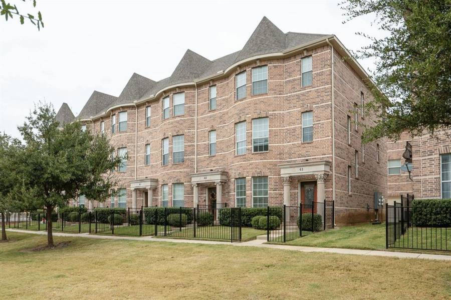 2500 Rockbrook Drive #C41, Lewisville, TX 75067