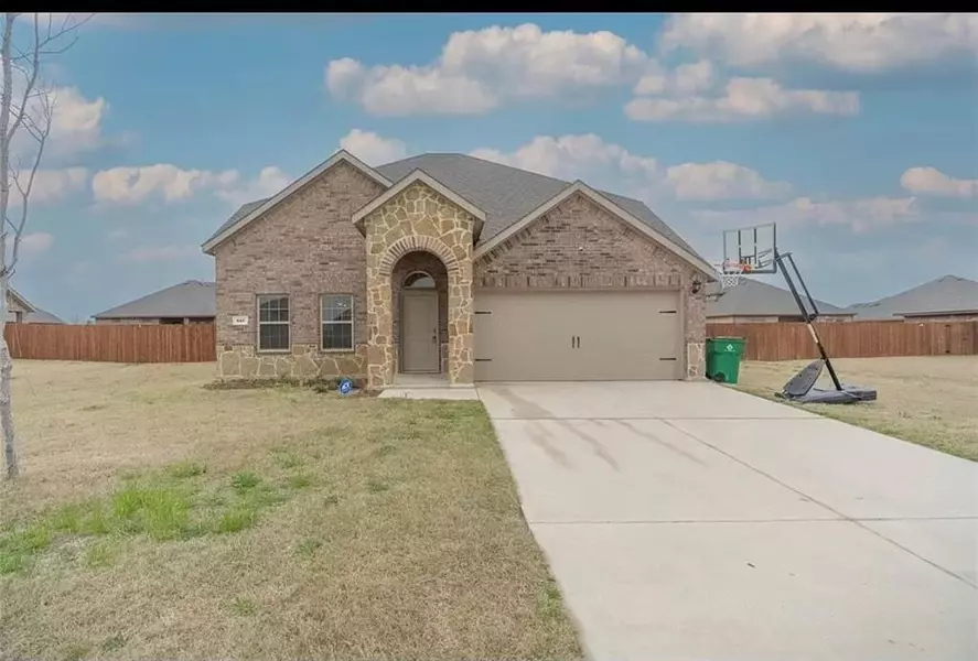 617 Nexus Drive, Waxahachie, TX 75165