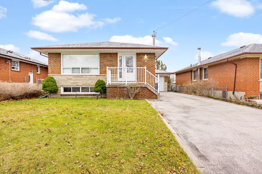 5 Woolwick DR, Toronto E09, ON M1H 2H9