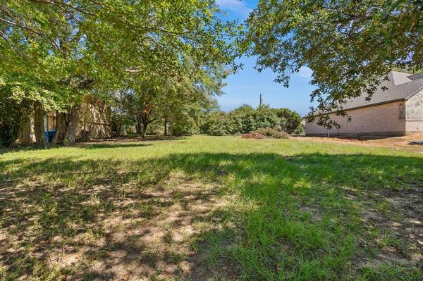 280 Autumn Wood Trail,  Gun Barrel City,  TX 75156