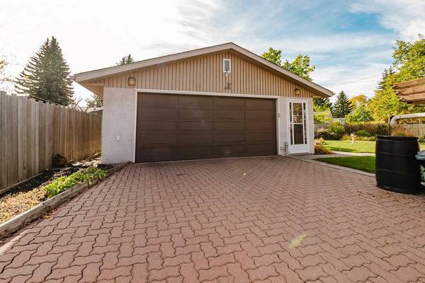 Red Deer, AB T4N 0P6,4529 35 Street Crescent