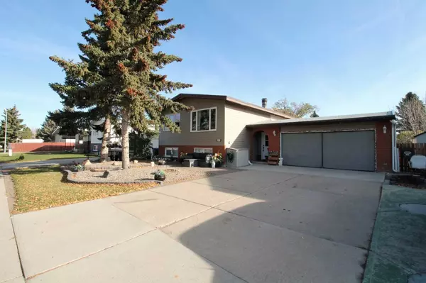 Coaldale, AB T1M 1B4,2107 10 ST