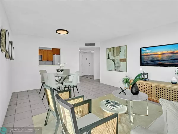 Pompano Beach, FL 33062,1421 S Ocean Blvd  #321