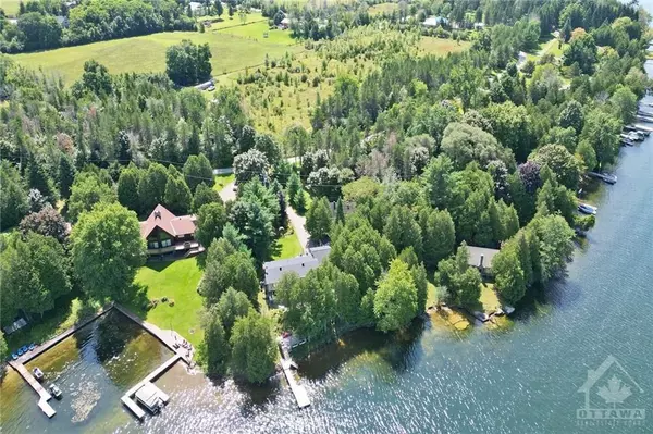 Rideau Lakes, ON K0G 1V0,4537 KINGFISH BAY RD N