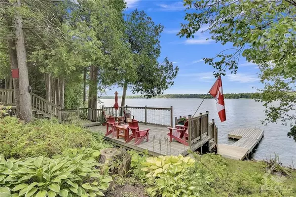 Rideau Lakes, ON K0G 1V0,4537 KINGFISH BAY RD N