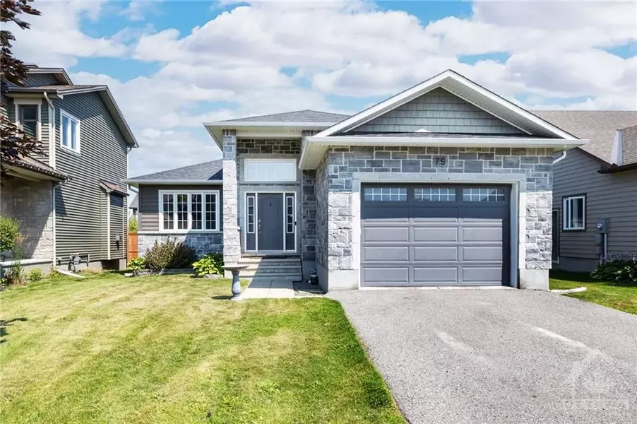 75 SETTLEMENT LN, Russell, ON K4R 0A4