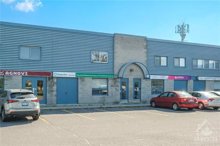 1010 POLYTEK ST #17, Beacon Hill North - South And Area, ON K1J 9J1